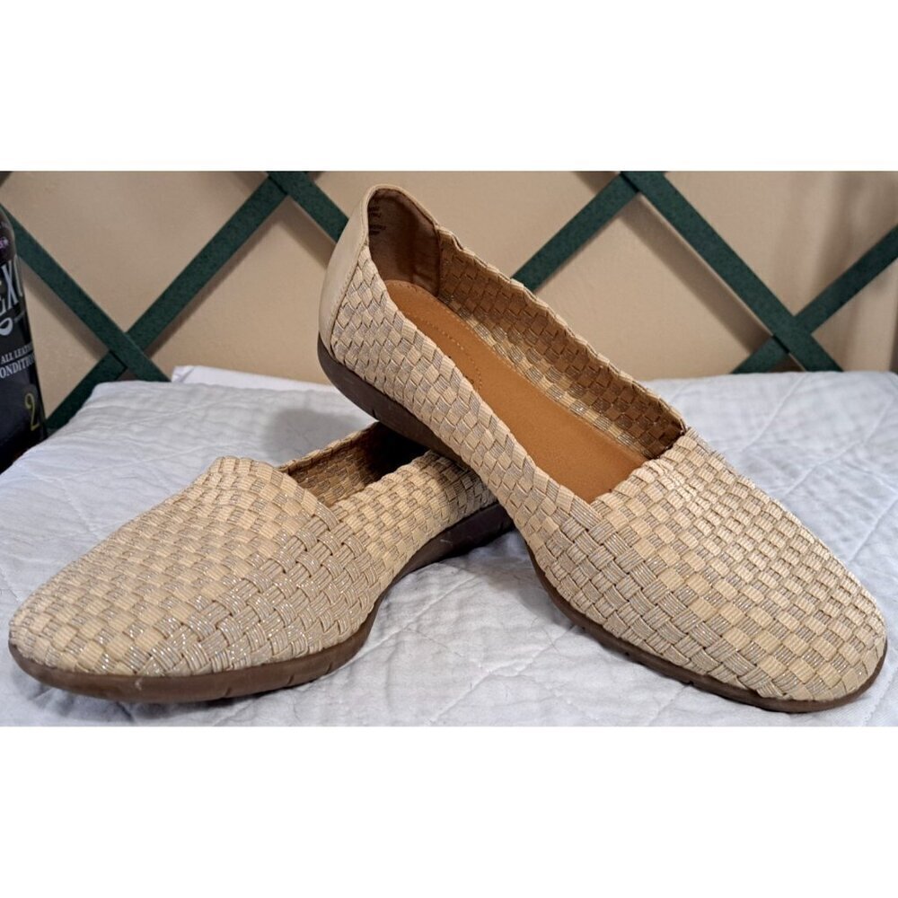 Comfortview Women's 8.5W Bethany Beige Metallic Woven Flat Slip-On Stretch